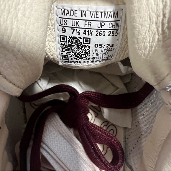 NWT Adidas Samba OG W Cloud White Maroon Size Women's 9 - Picture 16 of 16